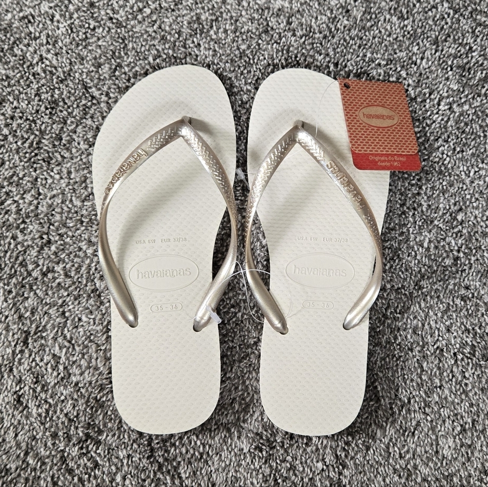 Havaianas Women's Slim Gold and White Flip Flops NEW size 6 - Picture 3 of 9